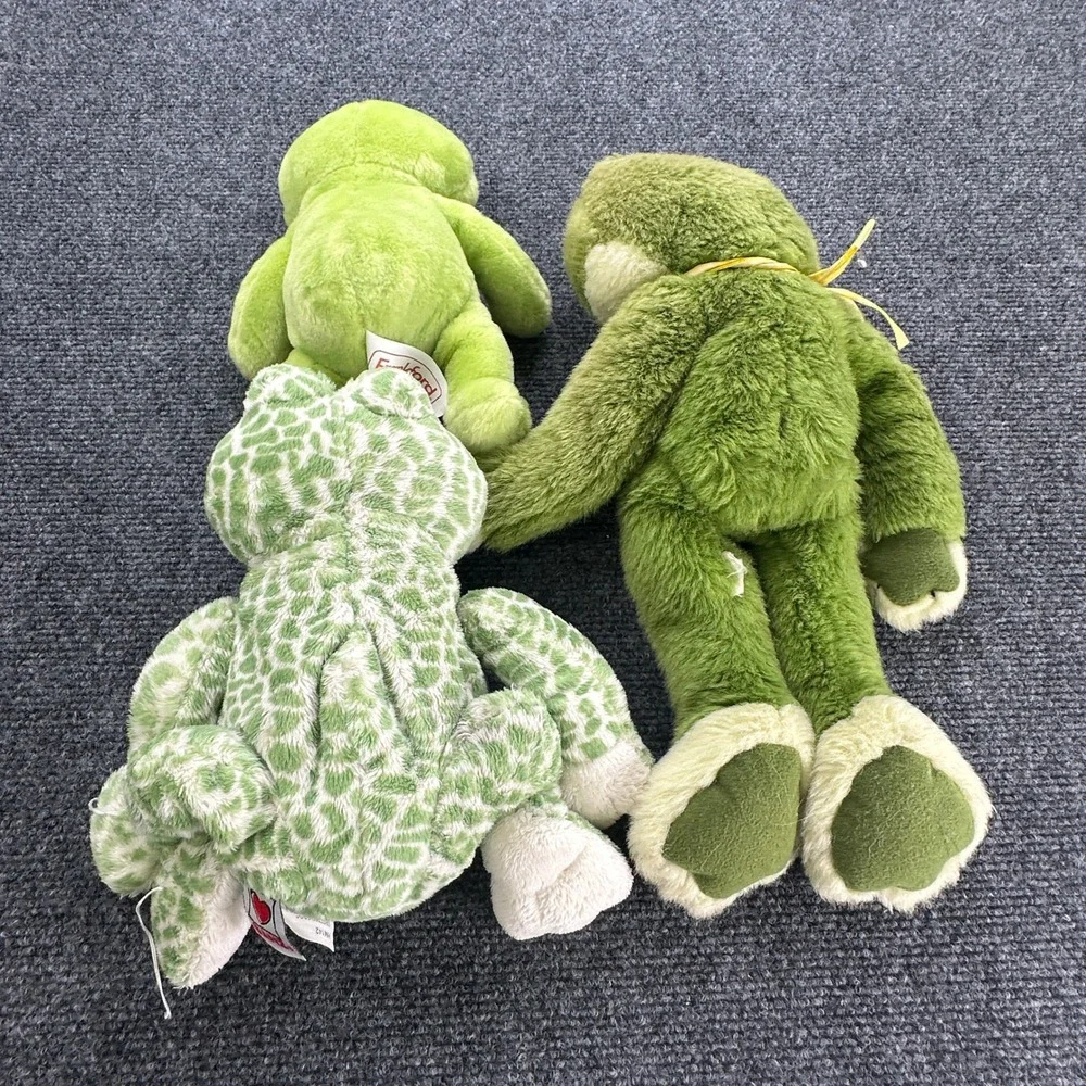 Frog Lovers Plush Lot of 4 Stuffed Animals Green, Webkinz, Ganz, Frankford